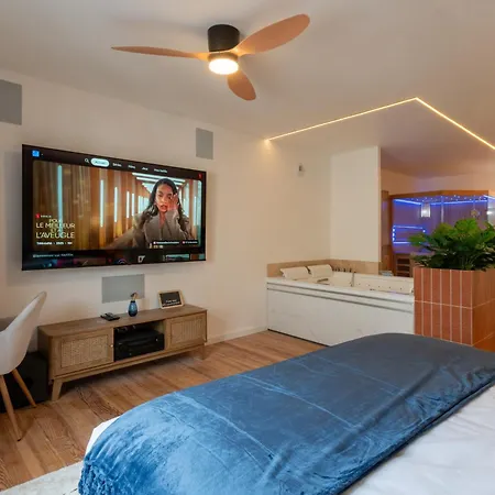 Pyrenees Signature - & Tarbes