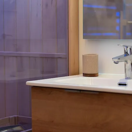 Pyrenees Signature - & شقة *